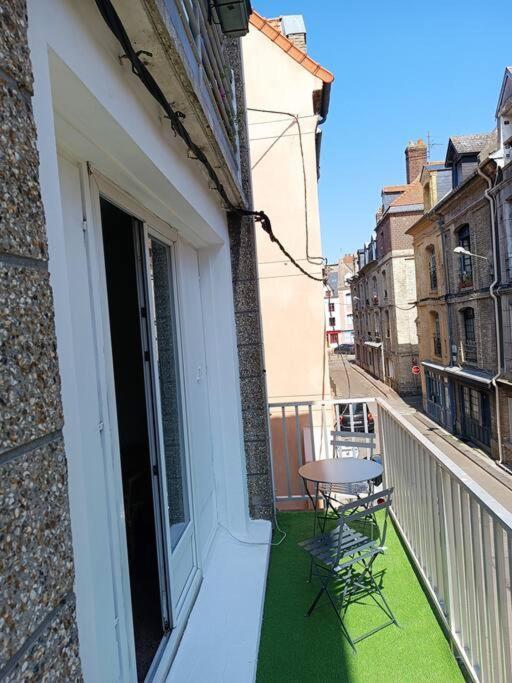 Character Family Apartment Dieppe Exterior foto